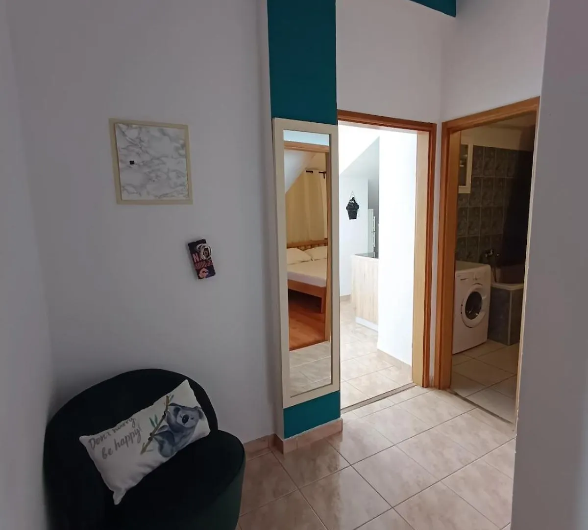 Sea View Apartment With Swimming Pool Near Beach Croatia