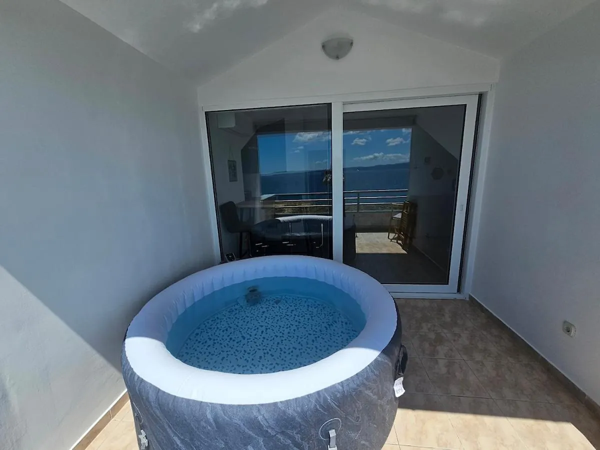 Sea View Apartment With Swimming Pool Near Beach Split 0*,  Chorvatsko